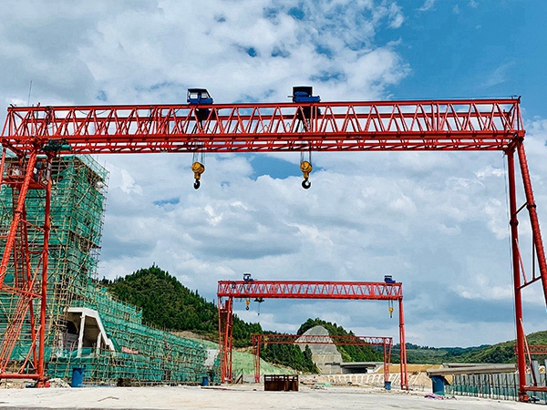 内蒙古呼和浩特单梁龙门吊出租厂家 龙门吊维修要求及主要部位